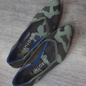 Rothy's The Point flat in Camo camouflage size 9